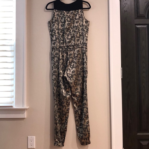 Jumpsuit - Picture 3 of 4